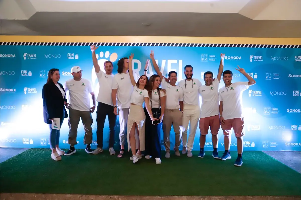 Los creadores de Travel Pop Up Sonora 2023 en el escenario