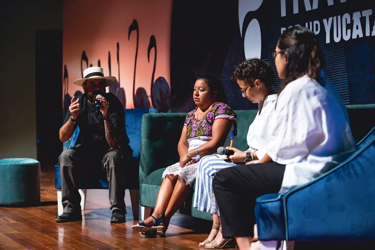 Mesa redonda en Travel Pop Up Yucatán 2022